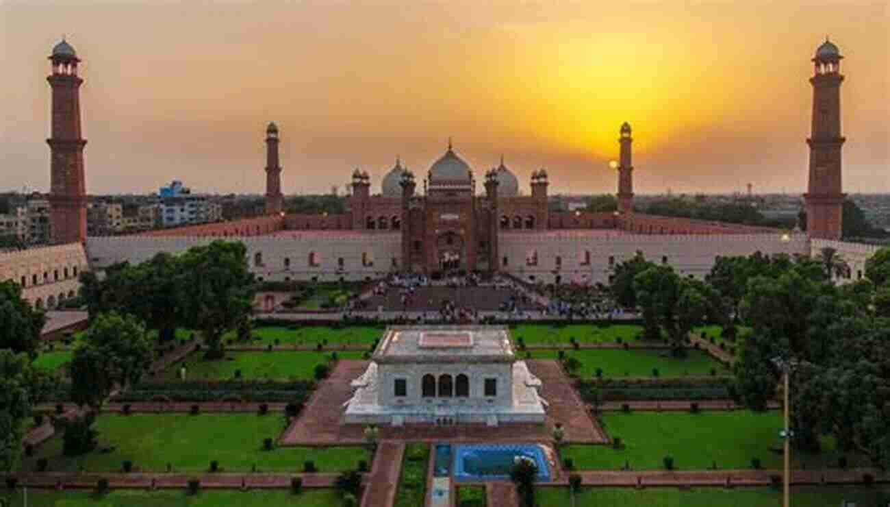 Badshahi Mosque Lahore Top 10 Visiting Places In Pakistan