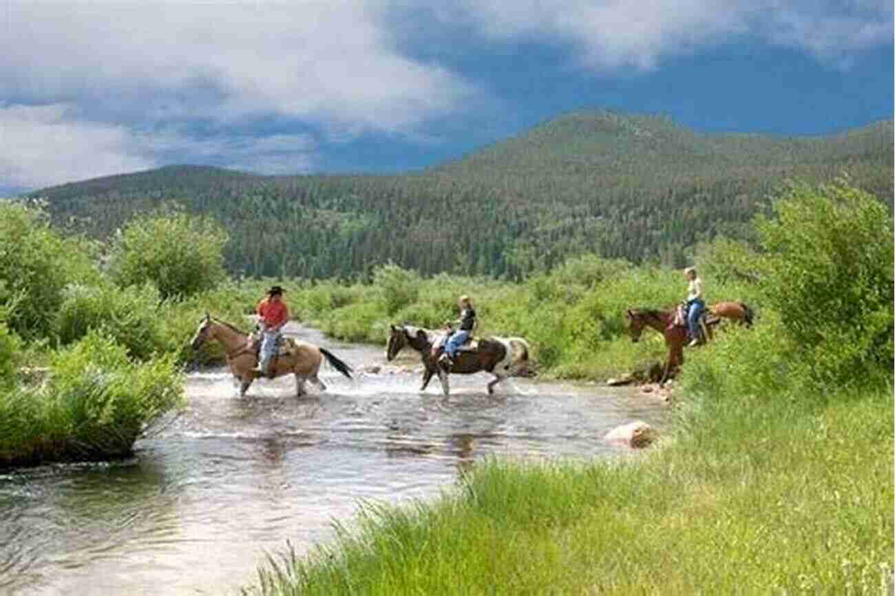 Estes Park A Gateway To Adventure And Tranquility Rocky Mountain National Park (Images Of America)