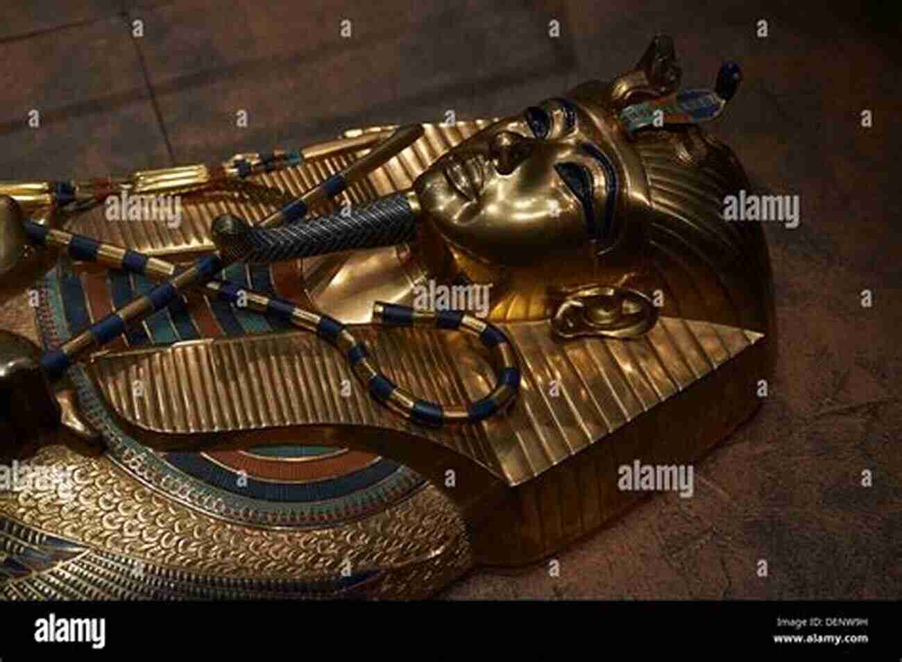 Intricate Ancient Treasures From The Tomb Of King Tutankhamun The Mystery Of King Tutankhamun