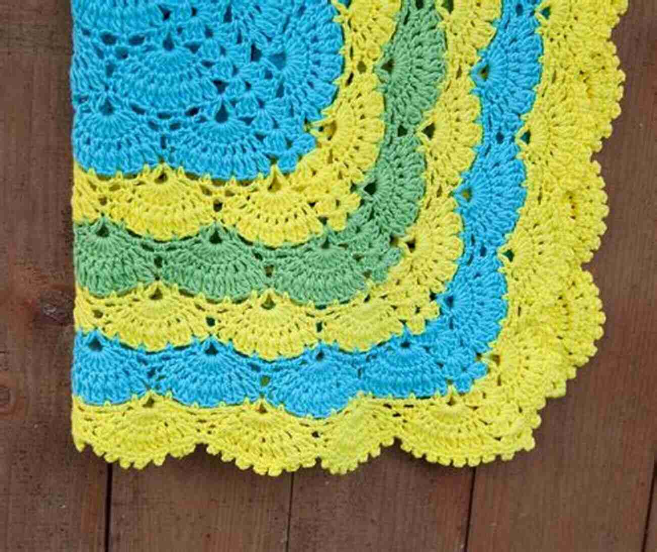 Lace Crochet Shell Pattern Lace Crochet Motif Fairy Hem Scallop Trim Scoopneck Shell Pattern: A Modern Seamless Crochet Pattern For A Beautiful Summer Top