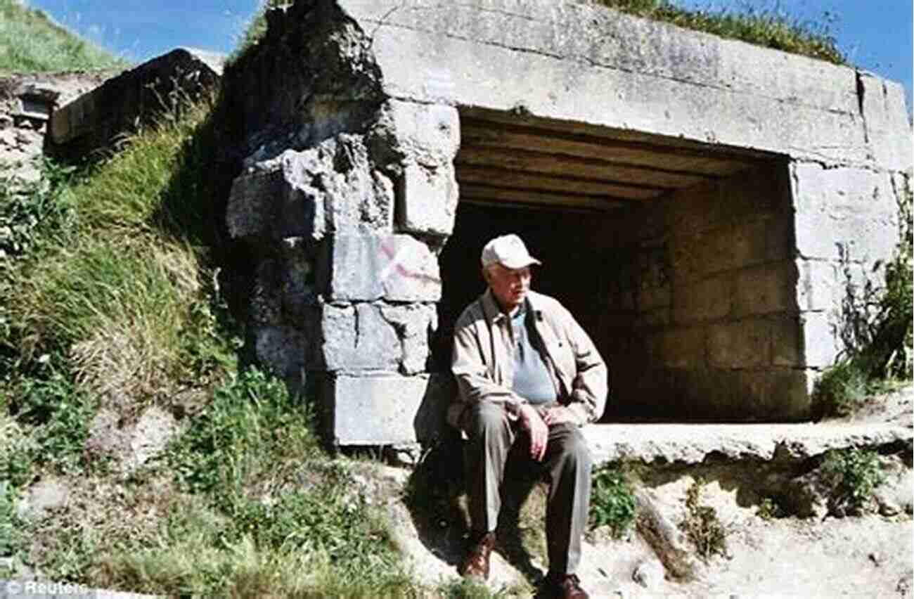 World War II Veteran Overlooking The Beaches Of Normandy A G I S Memoir Of Service In World War II: A World War II Veteran S Remembrances